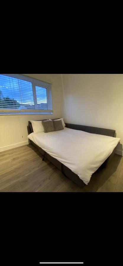 Modern 2 Bed Apartment & Free Parking Canterbury Exterior foto